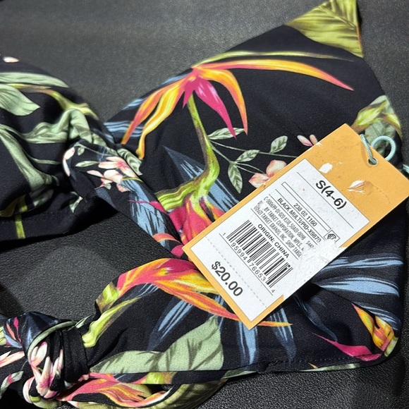 Kona Sol V-neck knot front,adjustable knot hipster bottom,floral print,padded - Picture 12 of 12